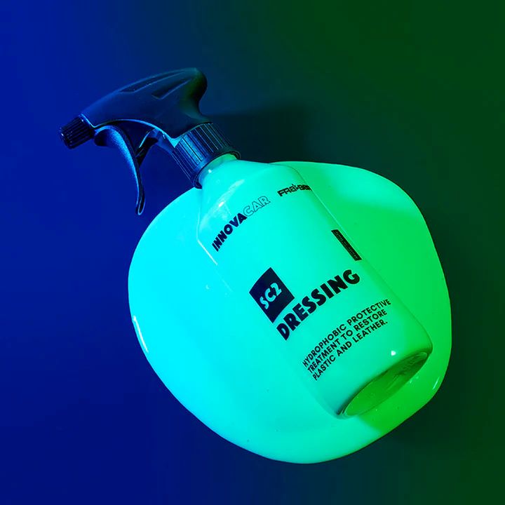 ملمع للفيبر الخارجي واماكن تكليح البلاستيك 500 ممل (نسبة التخفيف: 1 لتر مادة الي 5 لتر ماء) FRA BER/SC2 DRESSING 500ML