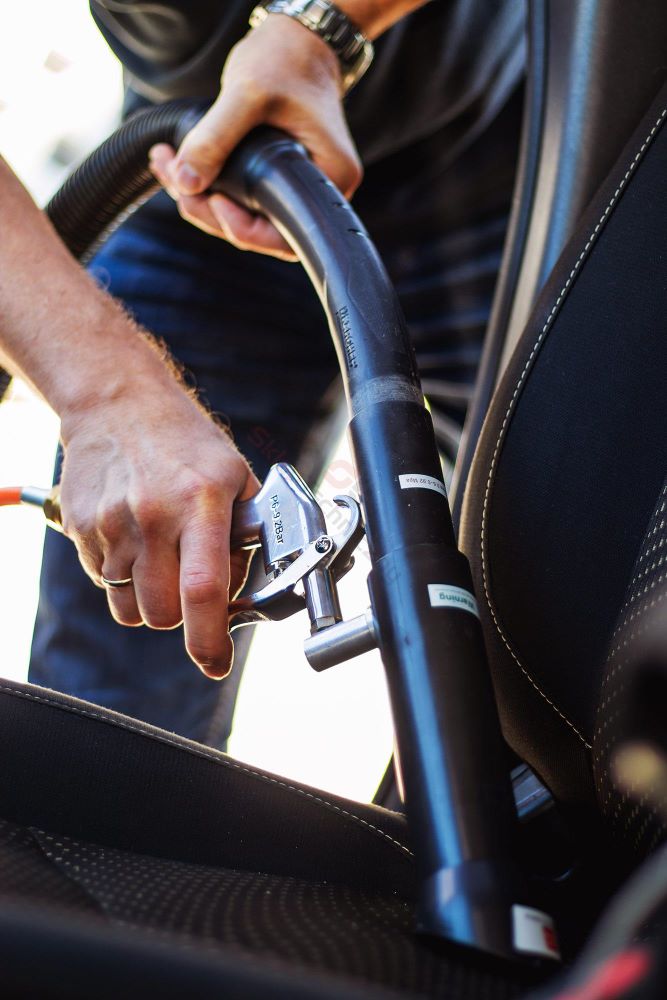 BROTHERS E Tornado Car Care Cleaning Gun With Vacuum Cleaner Adaptors مسدس شفط وطرد مياه حرف E