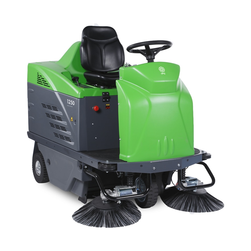 IPC 1250P Battery-Powered Ride-On Sweeper – Industrial Cleaning Machine (Two Brushes, 45 Inch, 67L)